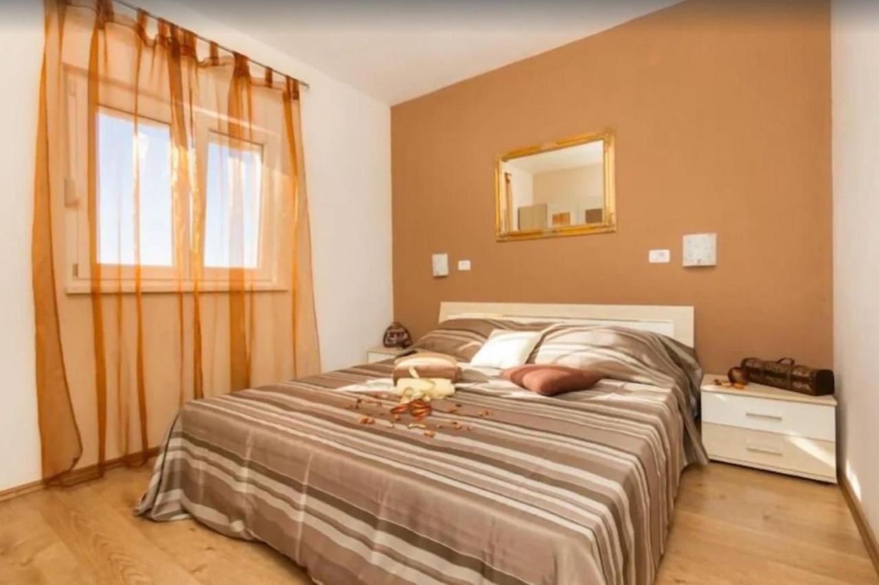 Apartments Villa Golden View Traù Esterno foto