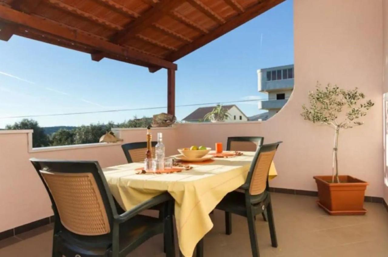 Apartments Villa Golden View Traù Esterno foto